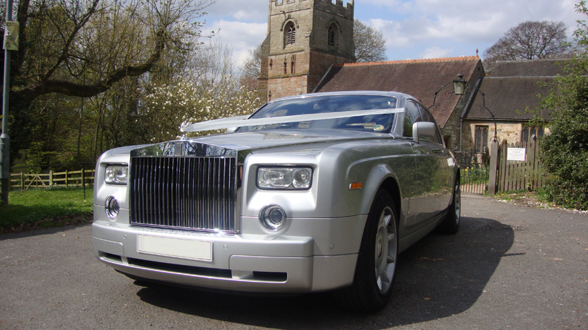 Why Best Rolls Royce Hire Birmingham Is the Ultimate Luxury Experience