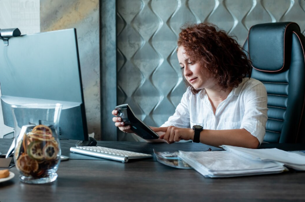 payroll service company