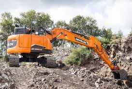 When to Consider Heavy Equipment Rental California for Your Job Site