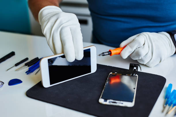 Best Mobile Repair Shop in My Area: Pro Repair at Infinity Phones and Vapes.