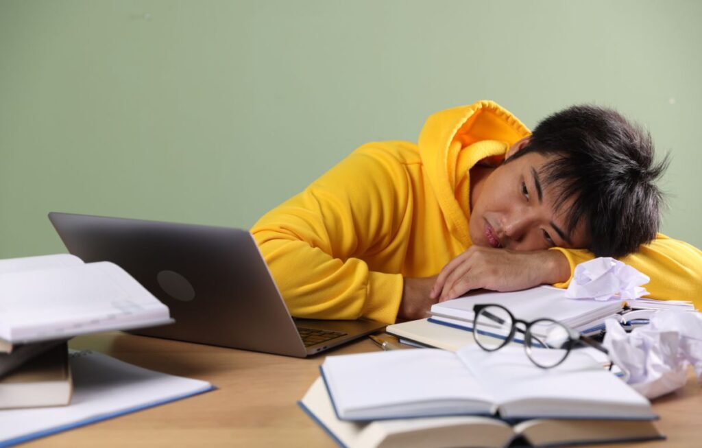 How to Study for Long Hours Without Getting Mentally Tired